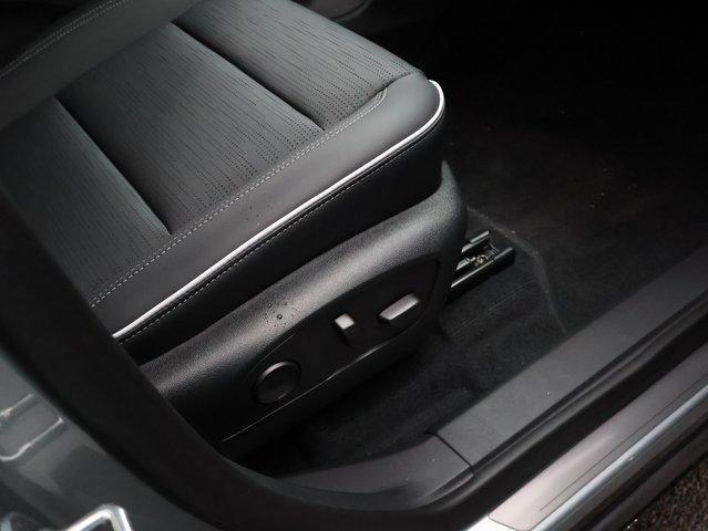 Vehicle image 30 of 57