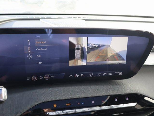 Vehicle image 45 of 66