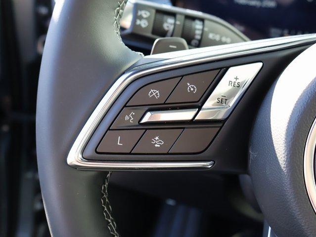 Vehicle image 55 of 66