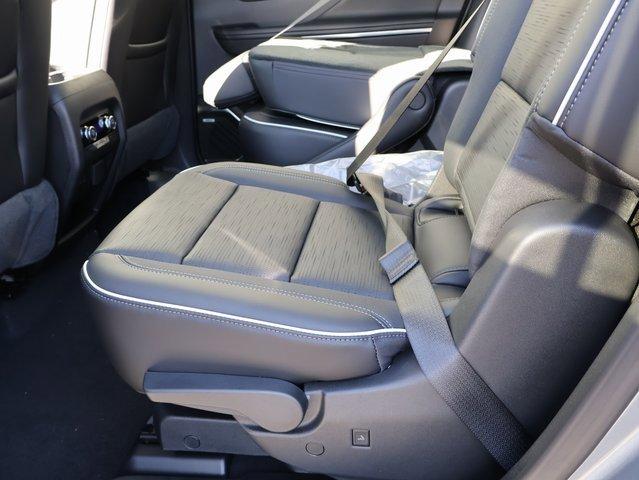 Vehicle image 41 of 66