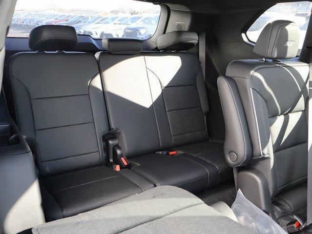 Vehicle image 33 of 66