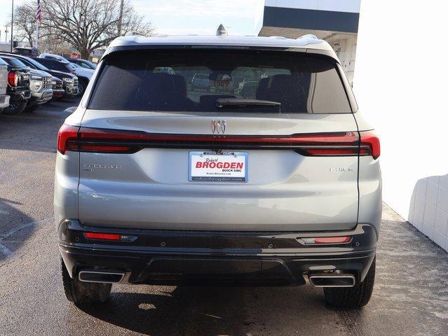Vehicle image 10 of 66
