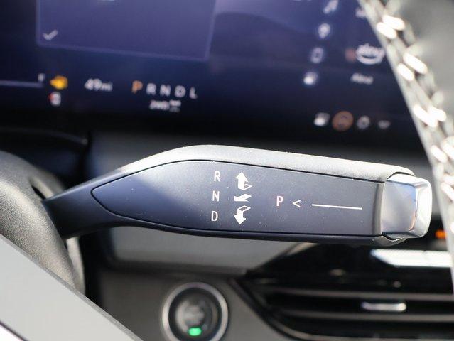 Vehicle image 58 of 66
