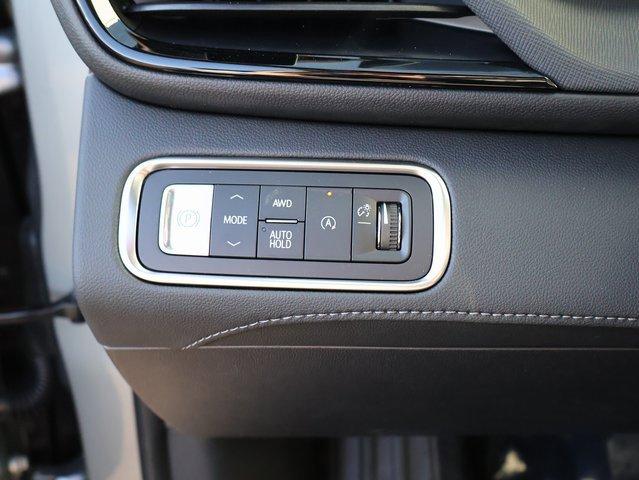 Vehicle image 59 of 66