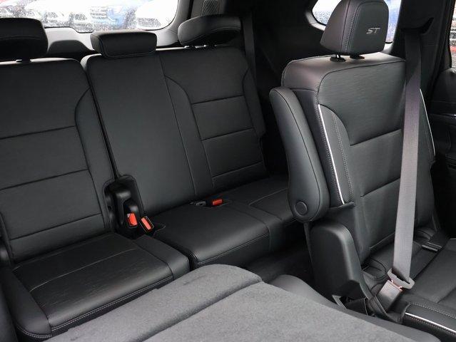 Vehicle image 35 of 62
