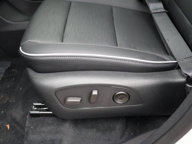 Vehicle image 59 of 62