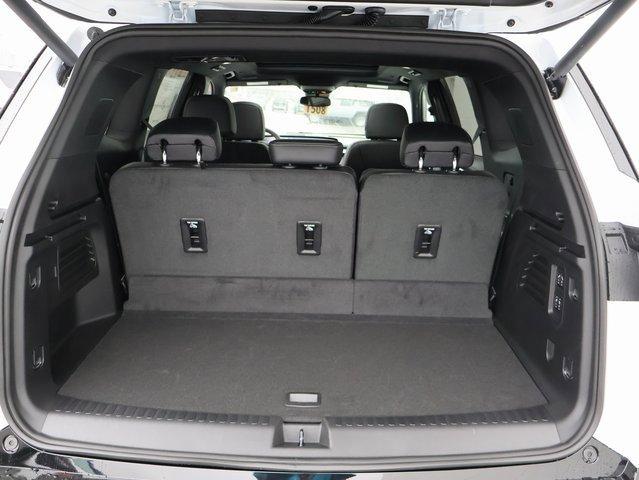 Vehicle image 37 of 62