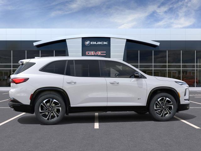 Vehicle image 8 of 62