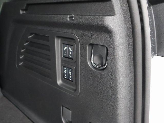 Vehicle image 38 of 62