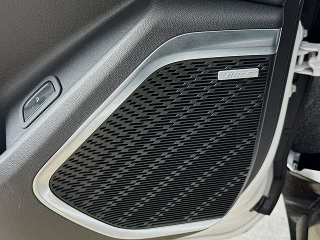 Vehicle image 21 of 45