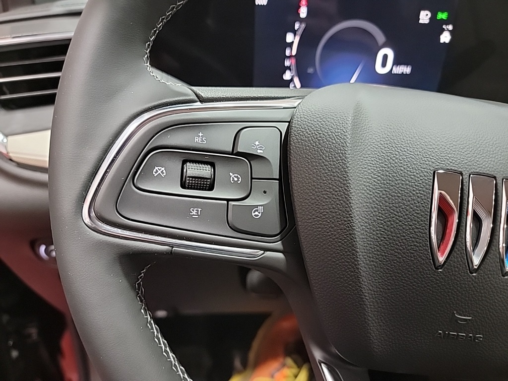 Vehicle image 26 of 28