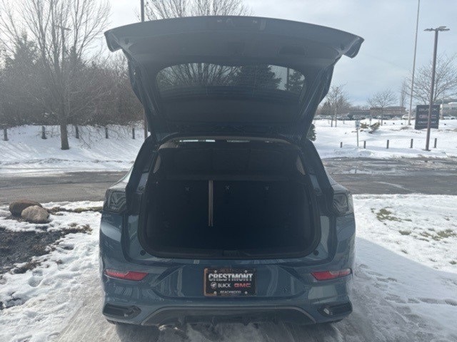 Vehicle image 10 of 23