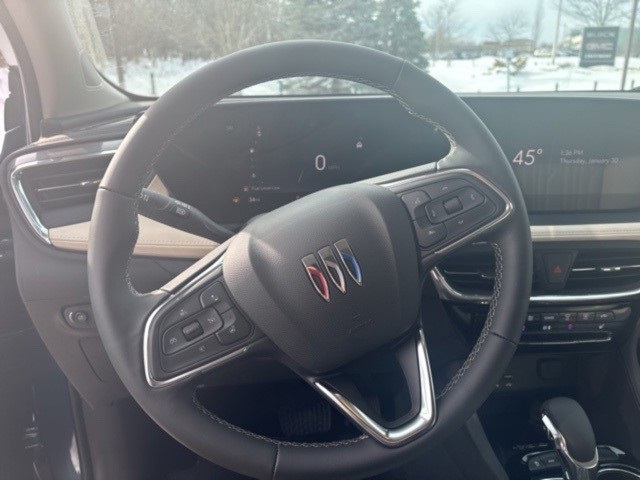 Vehicle image 17 of 23