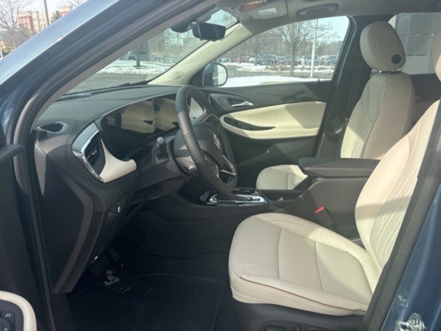 Vehicle image 20 of 23