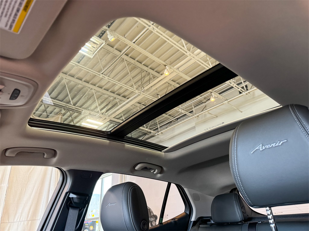 Vehicle image 44 of 46