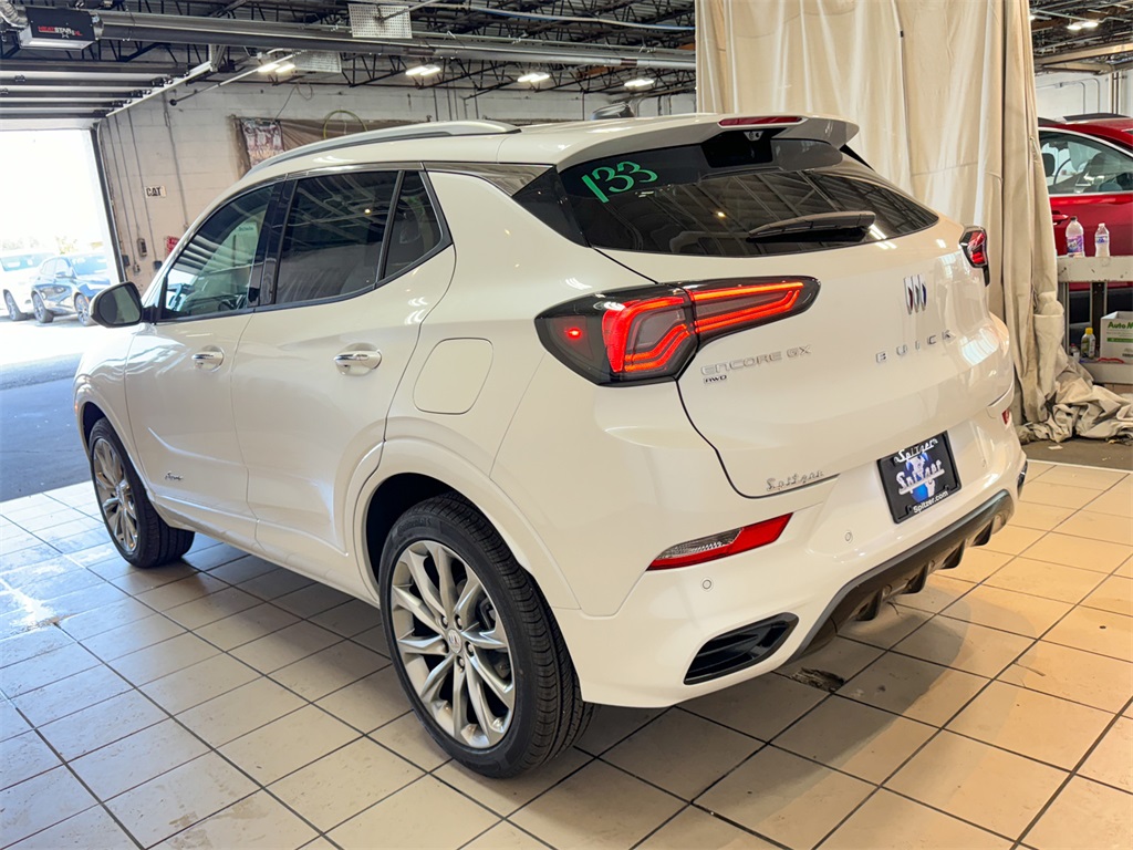 Vehicle image 7 of 46