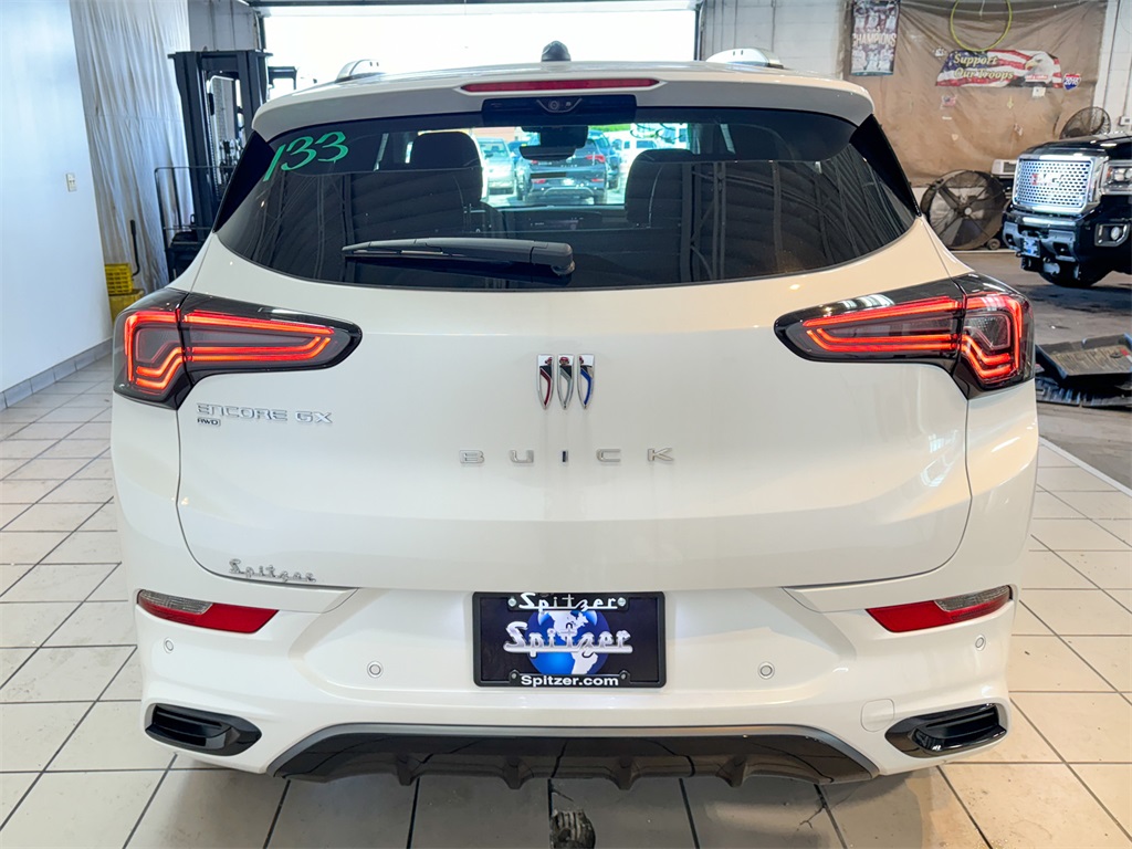 Vehicle image 10 of 46