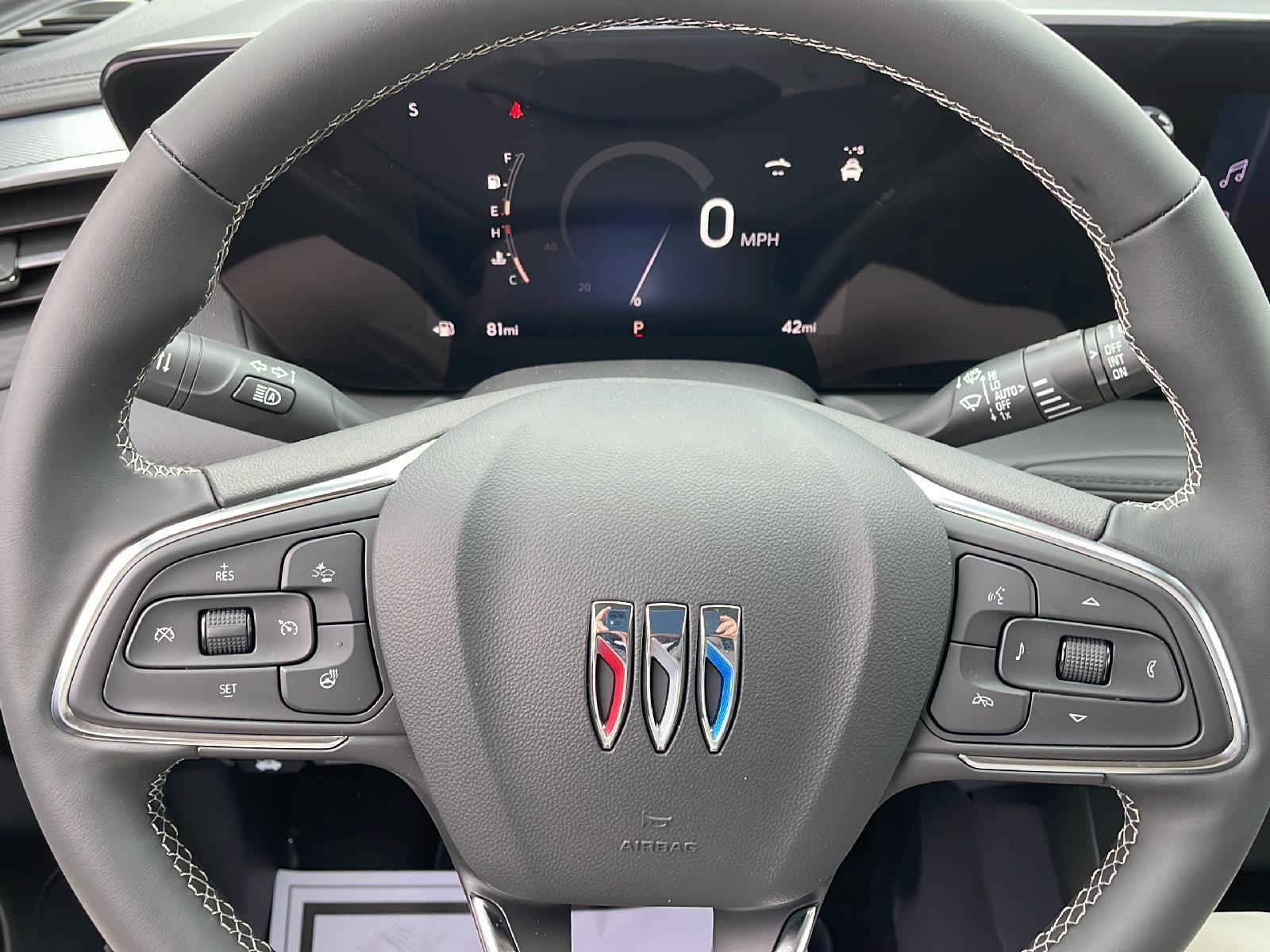 Vehicle image 18 of 26