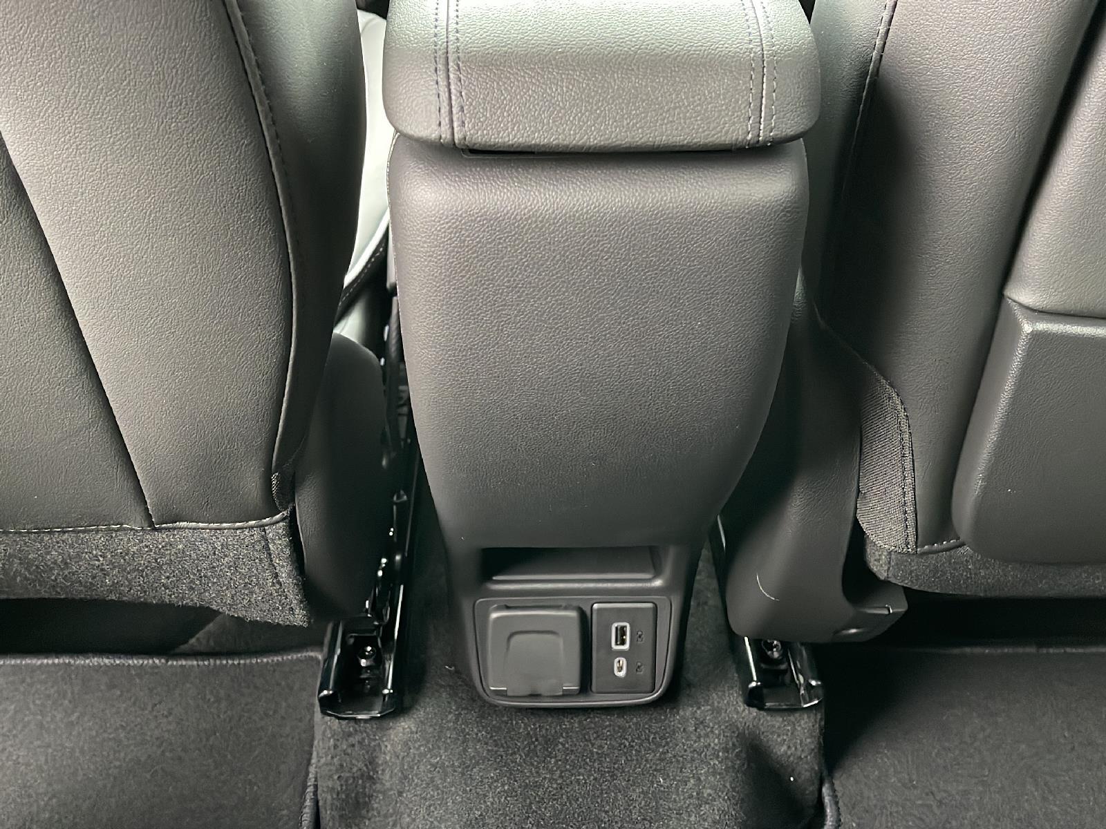 Vehicle image 12 of 26