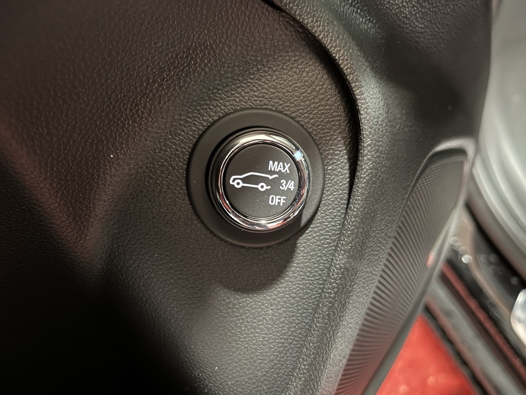 Vehicle image 21 of 36