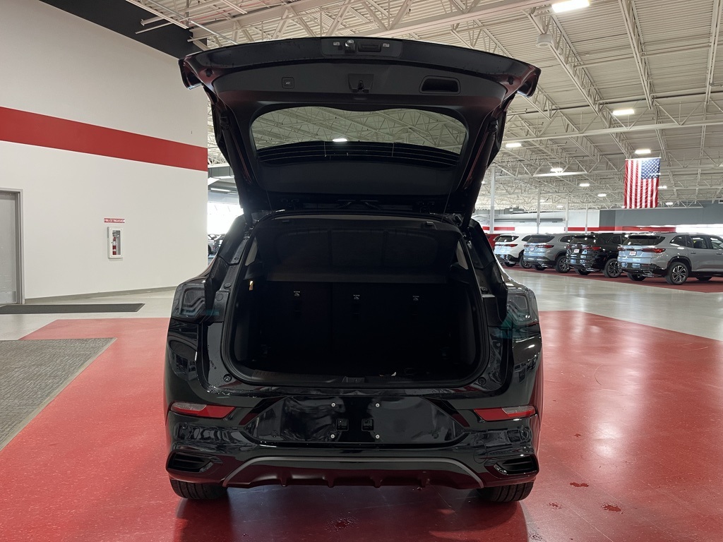 Vehicle image 14 of 36