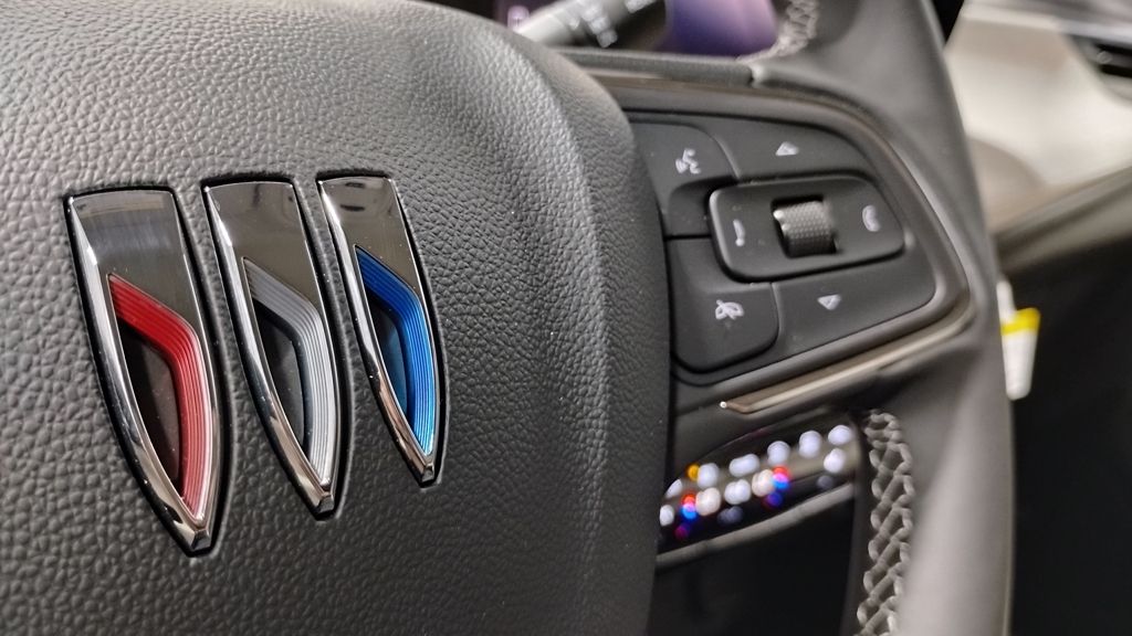 Vehicle image 29 of 51