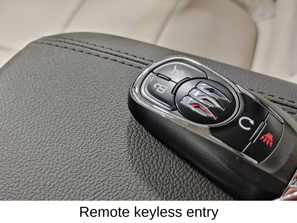 Vehicle image 33 of 51