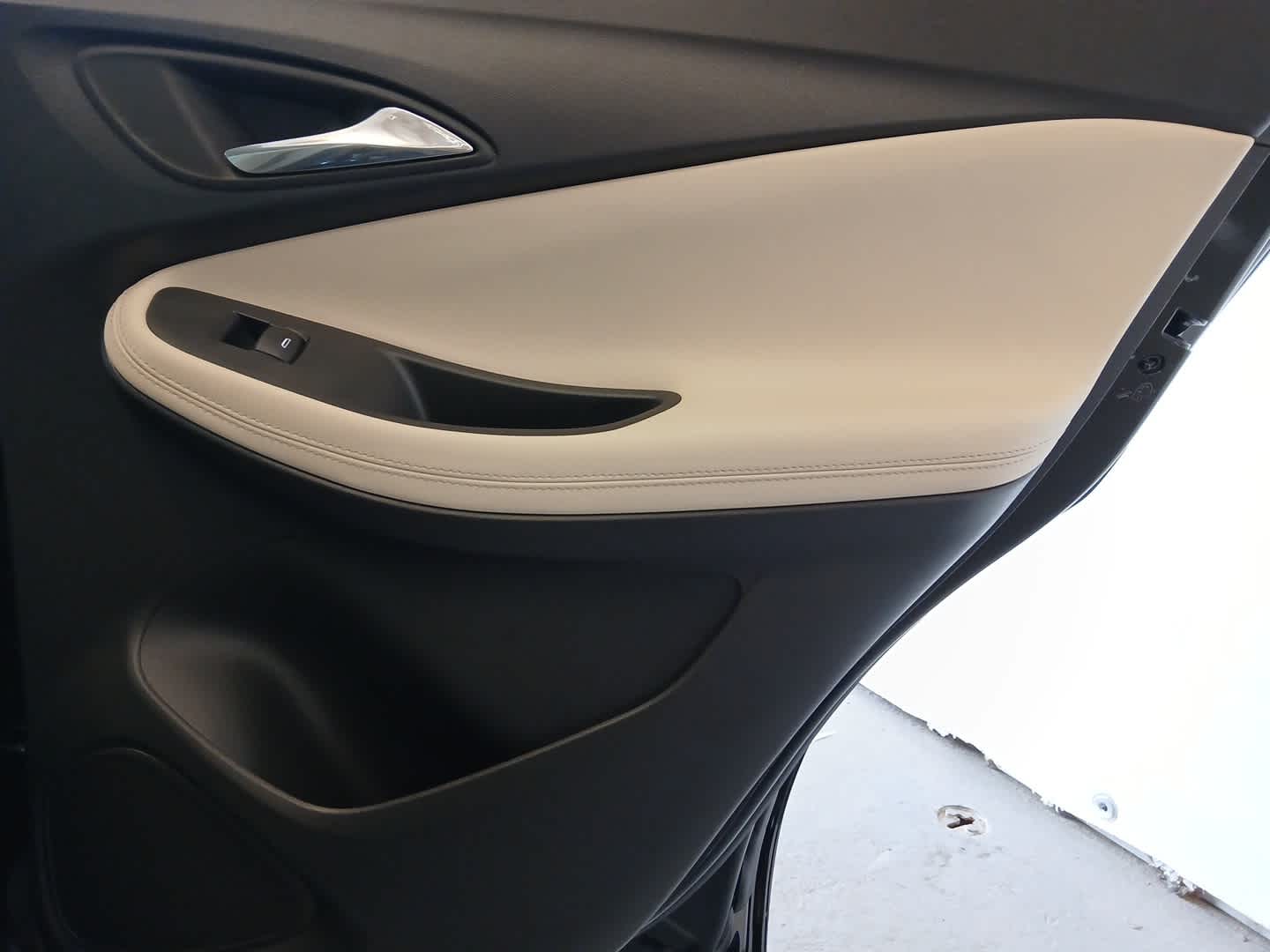 Vehicle image 29 of 53
