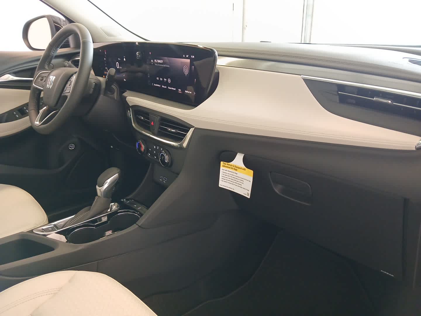 Vehicle image 22 of 53