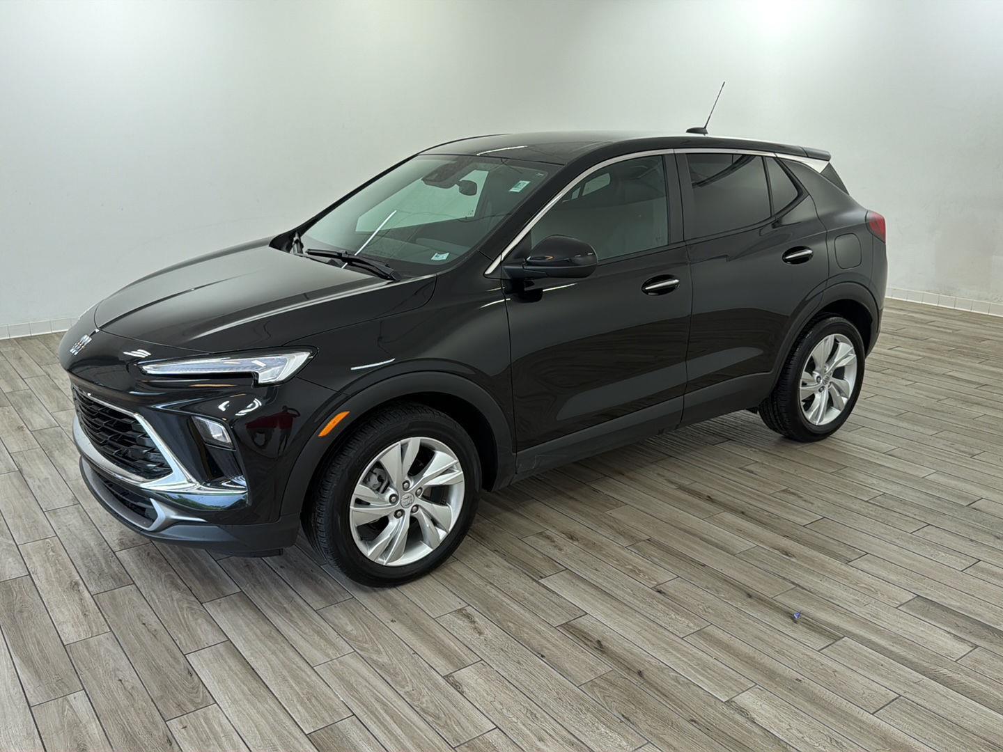 2025 Buick Encore GX Preferred Image 1 of 32