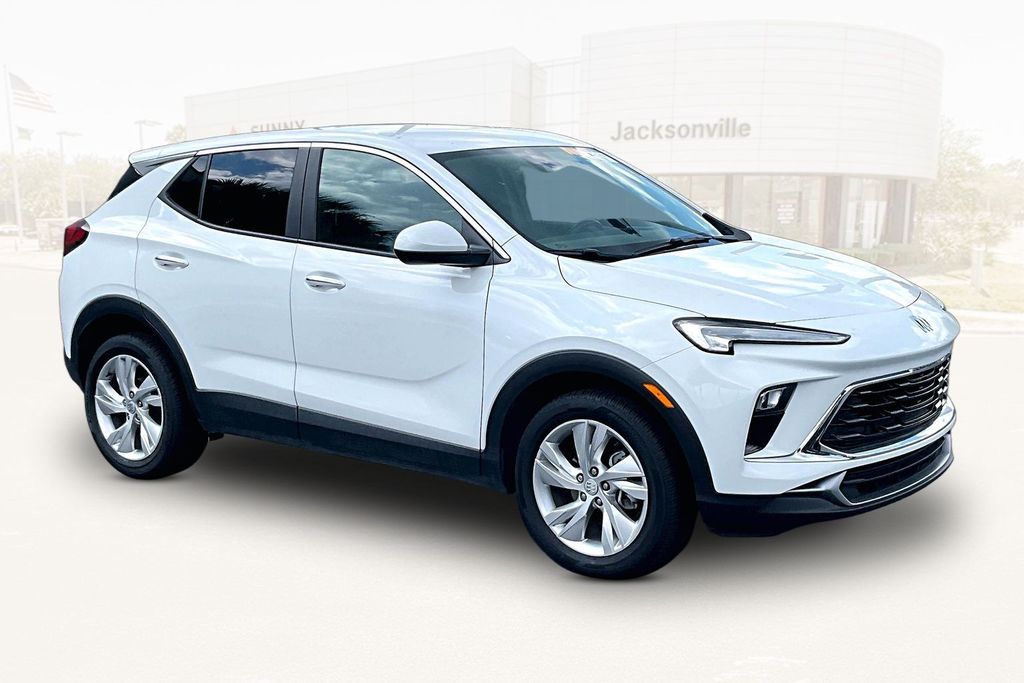 2025 Buick Encore GX Preferred Image 3 of 33