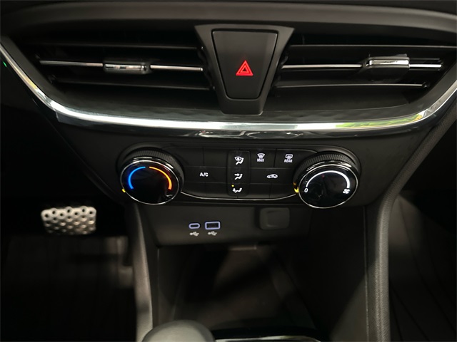 Vehicle image 22 of 33