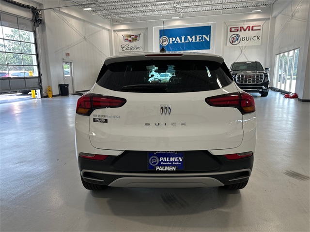 Vehicle image 10 of 33