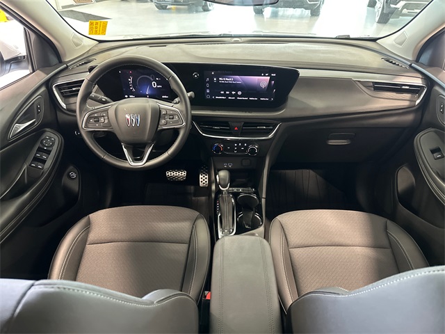 Vehicle image 15 of 33