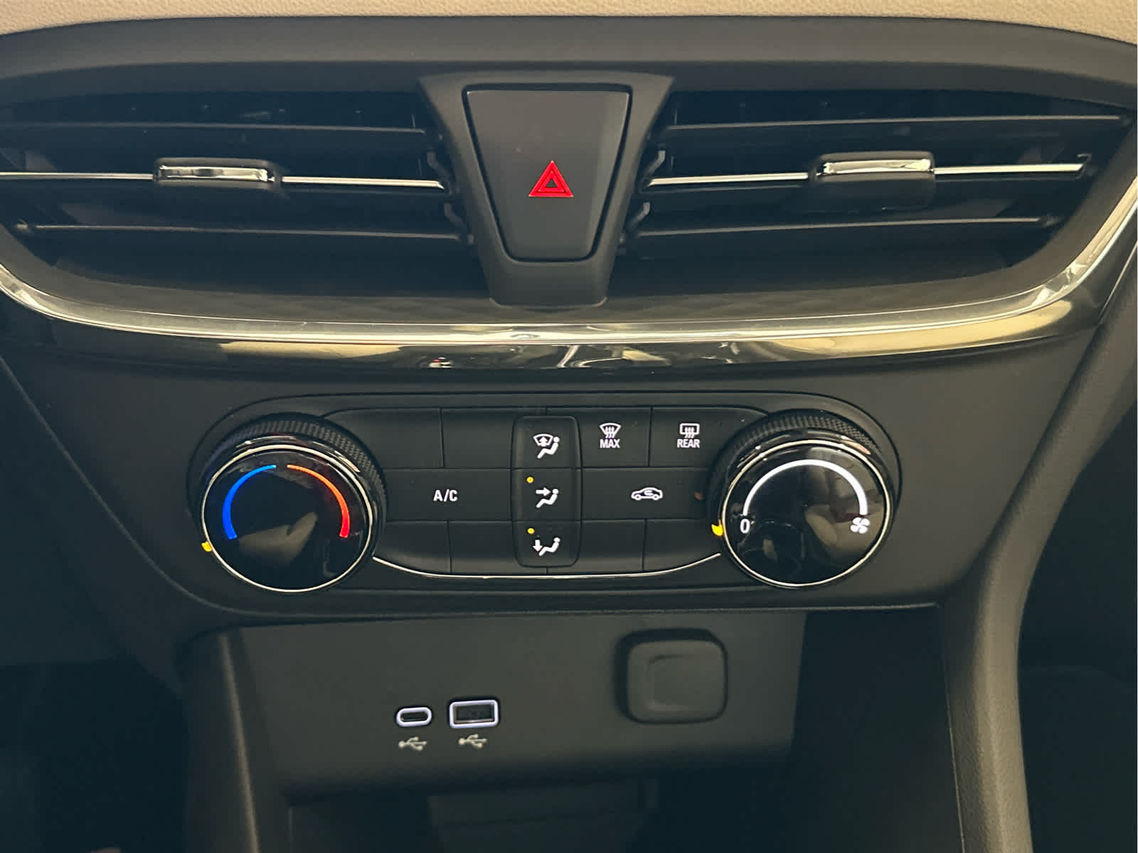 Vehicle image 43 of 48