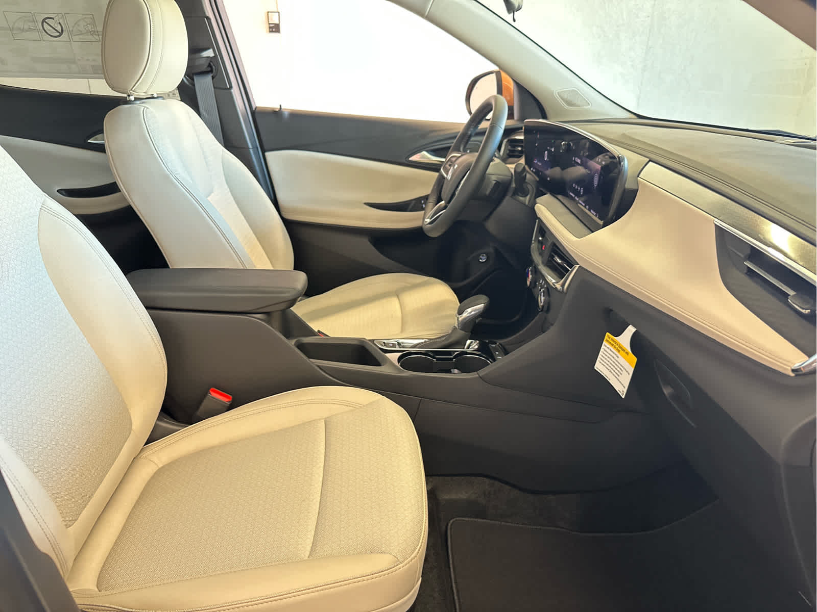 Vehicle image 24 of 48
