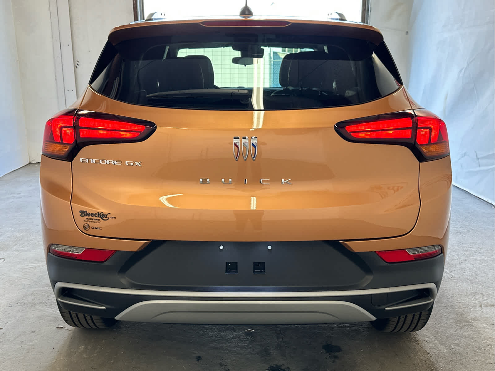 Vehicle image 6 of 48