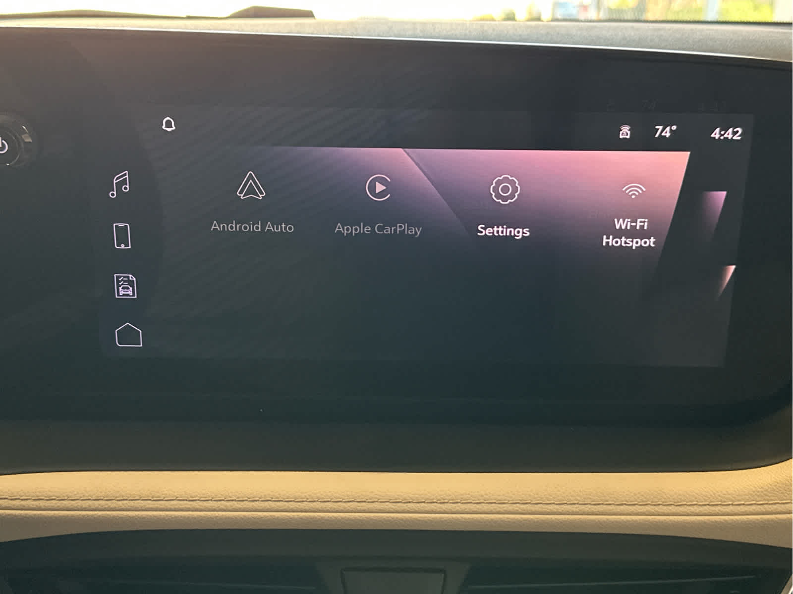Vehicle image 41 of 48