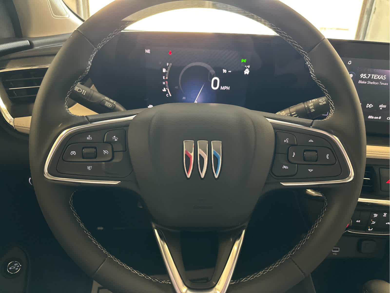 Vehicle image 34 of 48