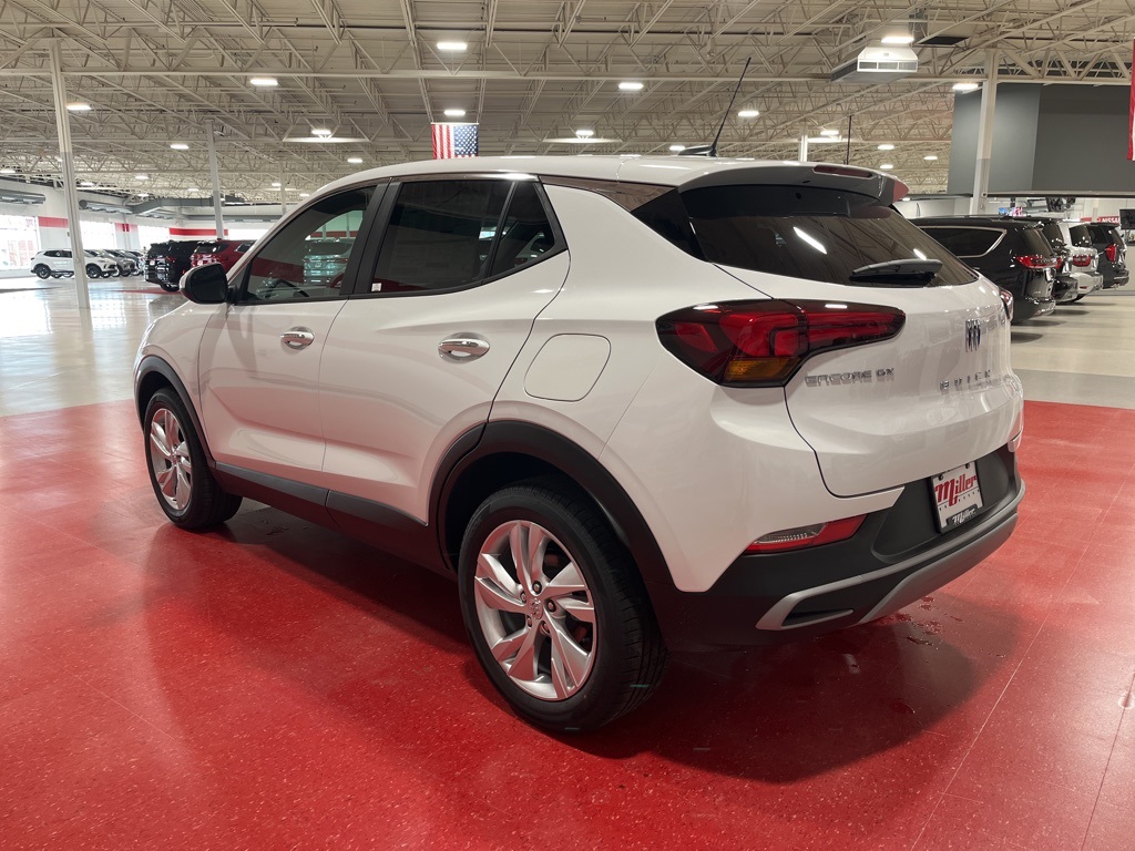 Vehicle image 8 of 30