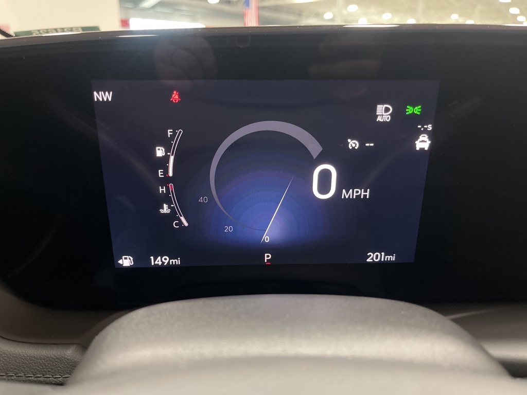 Vehicle image 27 of 30
