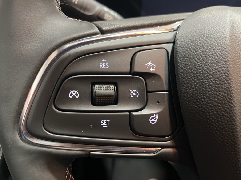 Vehicle image 19 of 30