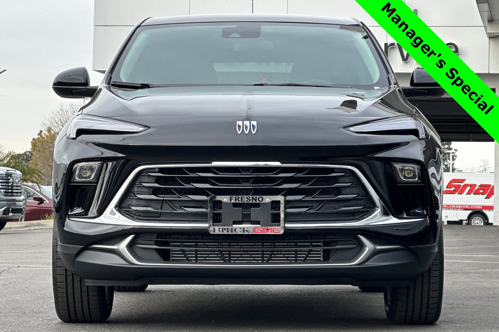 2025 Buick Encore GX Preferred Image 2 of 32