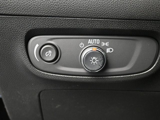 Vehicle image 30 of 45