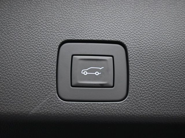 Vehicle image 43 of 45