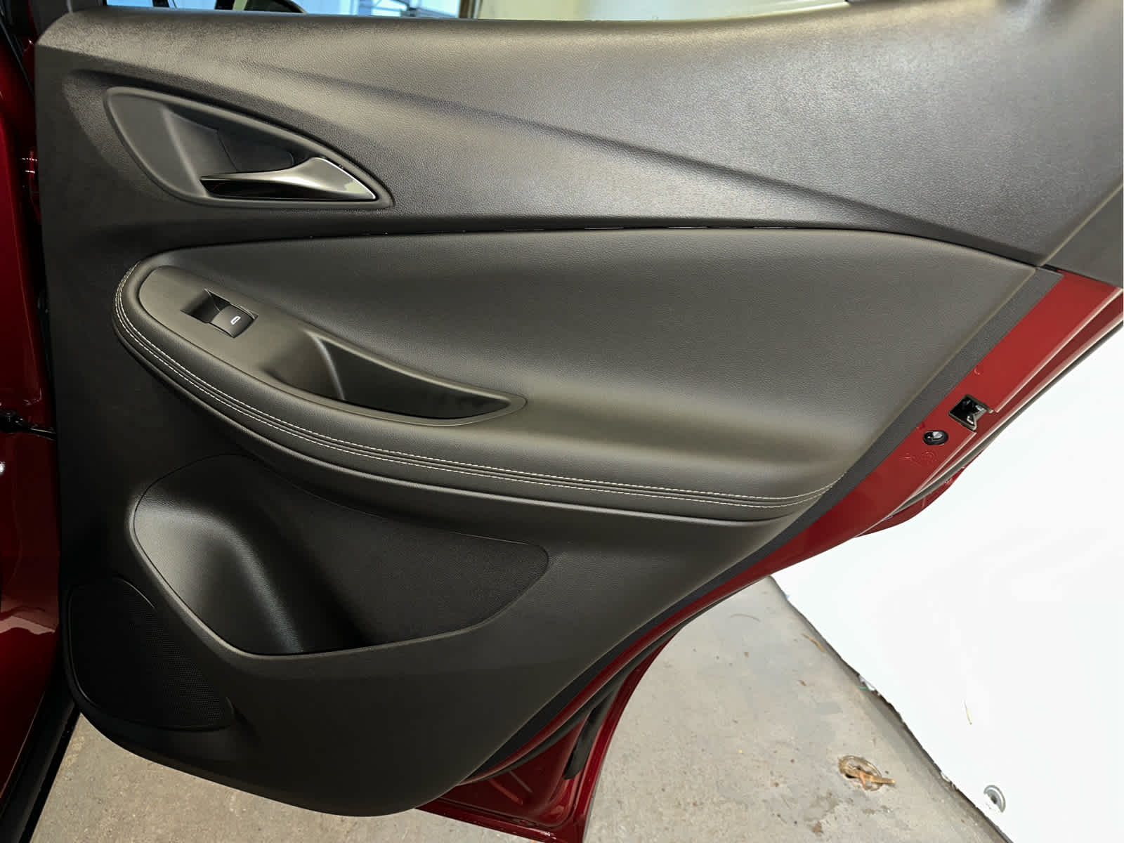 Vehicle image 35 of 49
