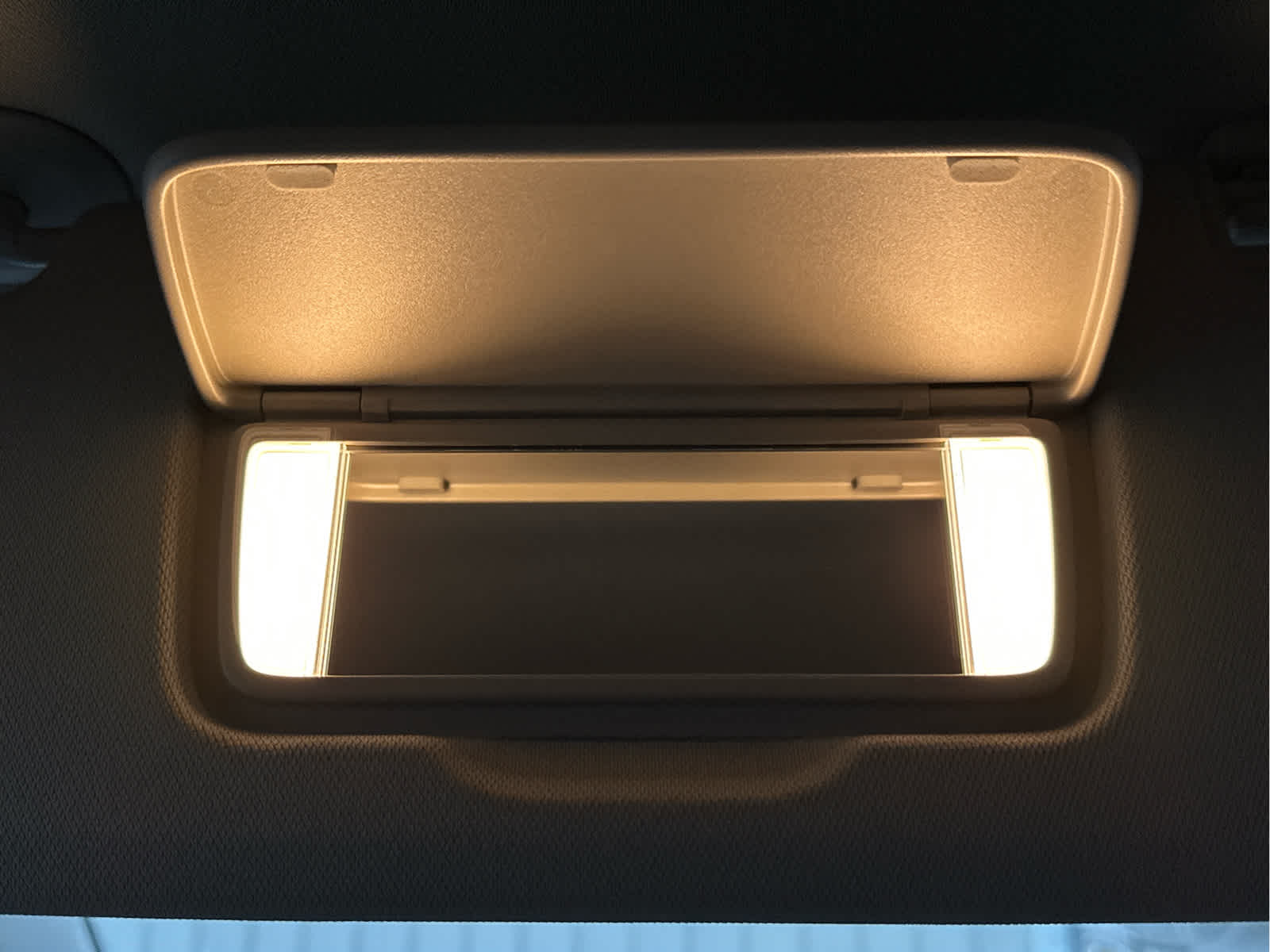 Vehicle image 47 of 49