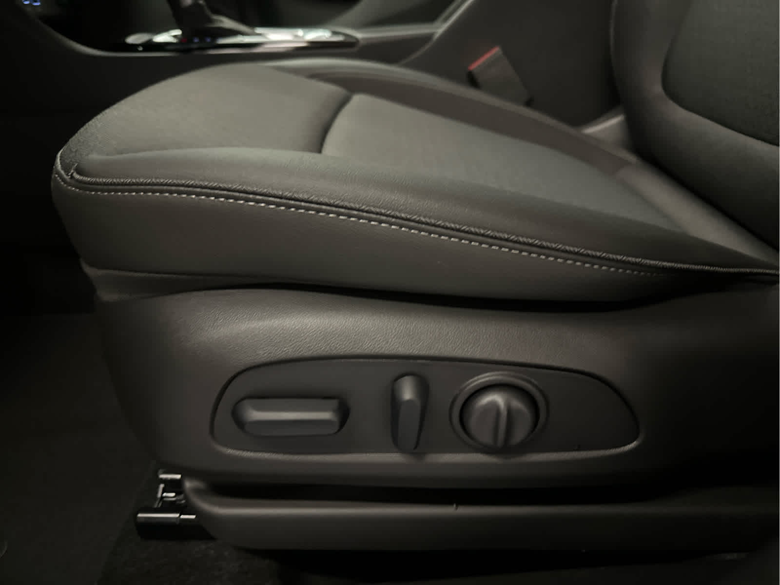 Vehicle image 20 of 49