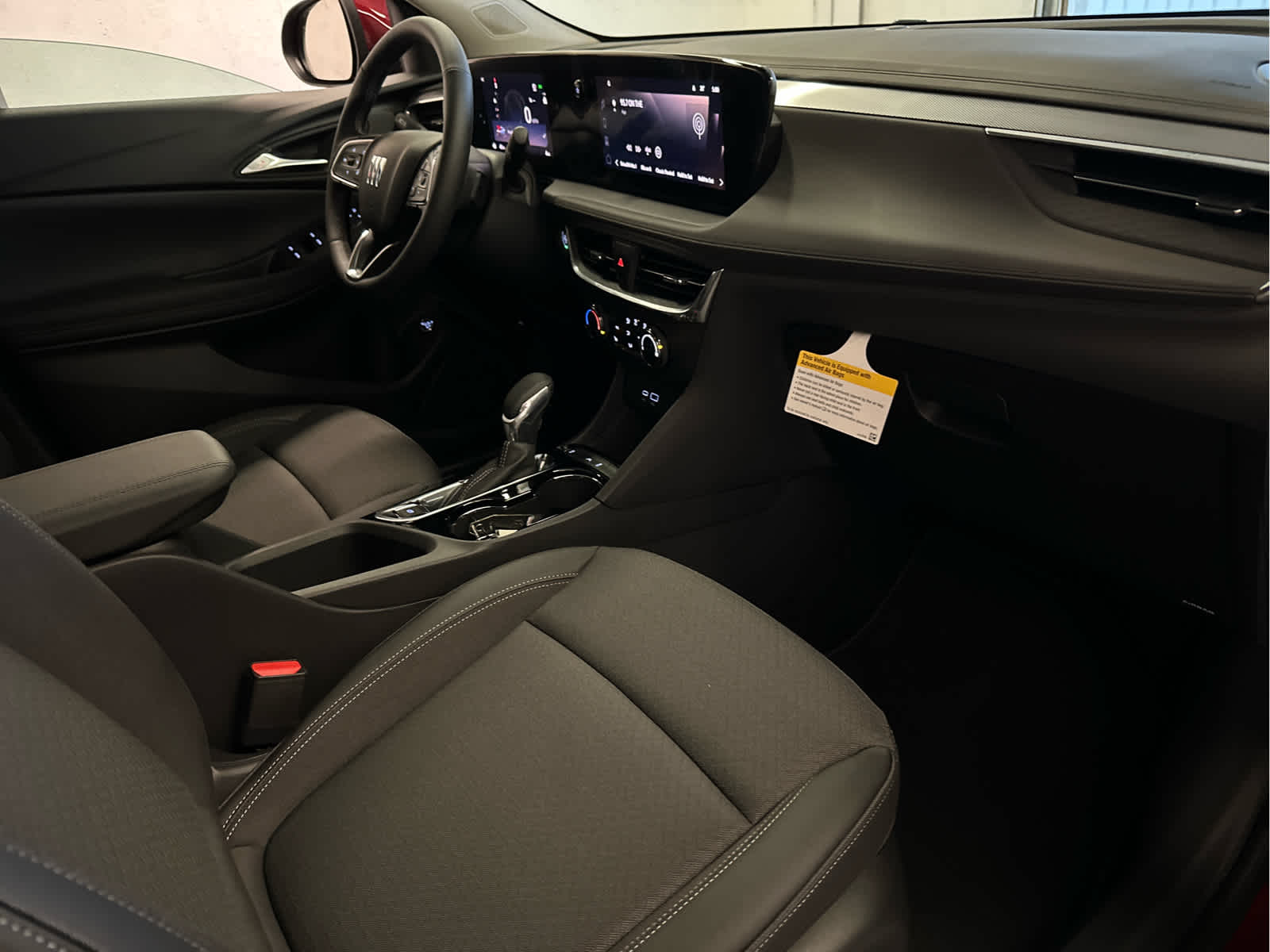 Vehicle image 28 of 49
