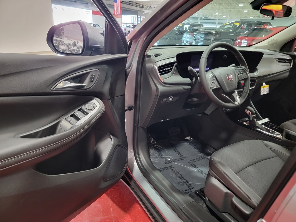 Vehicle image 11 of 30